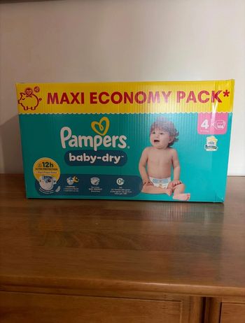 Couches Pampers T4