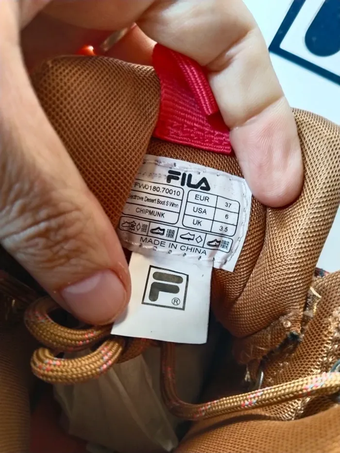 Magnifiques baskets sneakers femme marque Fila grosse semelle pointure 37 - photo numéro 8