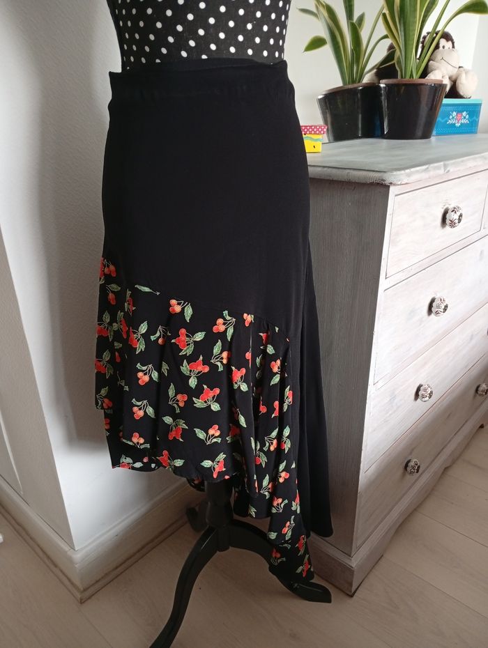 Jupe longue asymétrique. H&M 3436