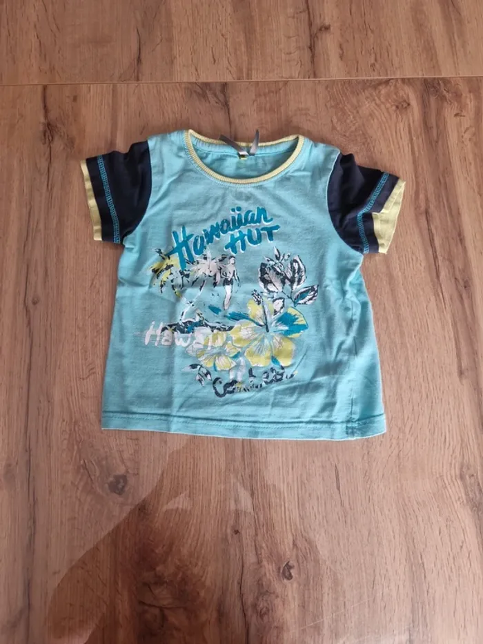 Lot - 3 tee shirt + 1 chemise + 1 Marcel + 1 pull capuche - 2 ans - photo numéro 3