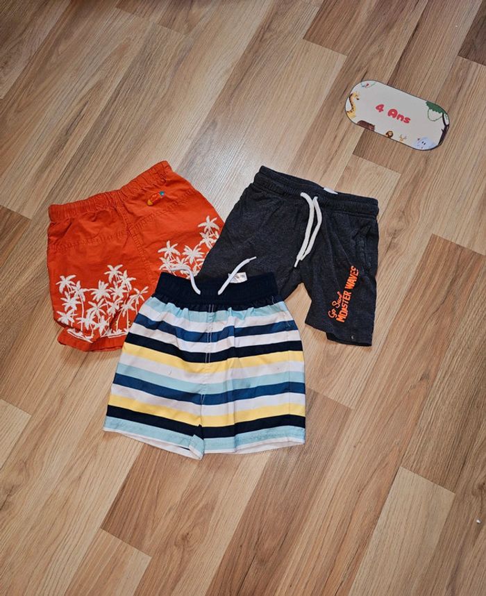 3 short - Taille 4 ans