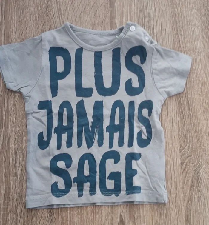 T-shirt
