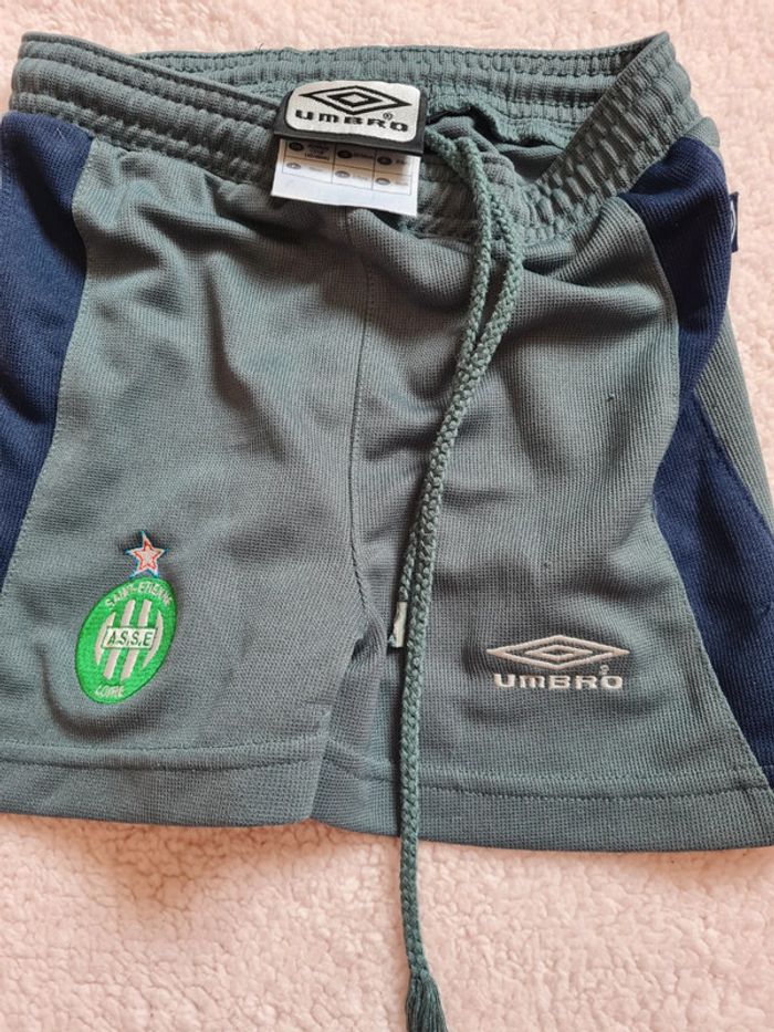 Short Umbro 3 ans