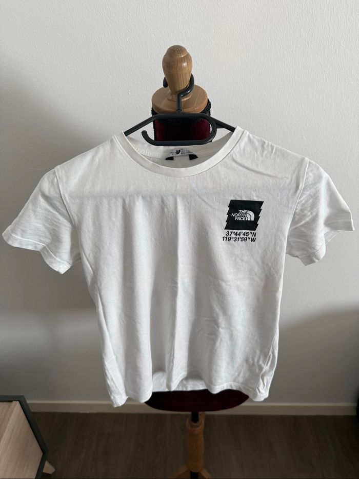 Tee shirt the north face