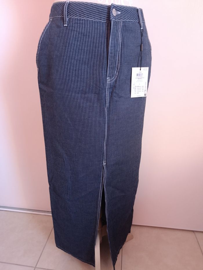 Sublime jupe longue droite fendue Neuve rayée - photo numéro 2