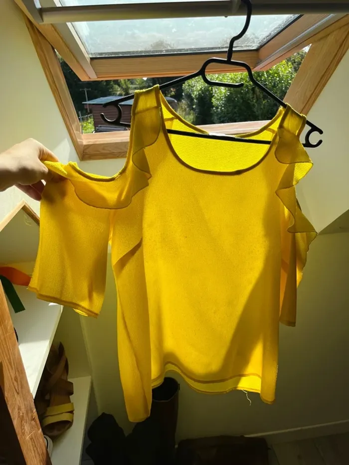 Top jaune - photo numéro 2