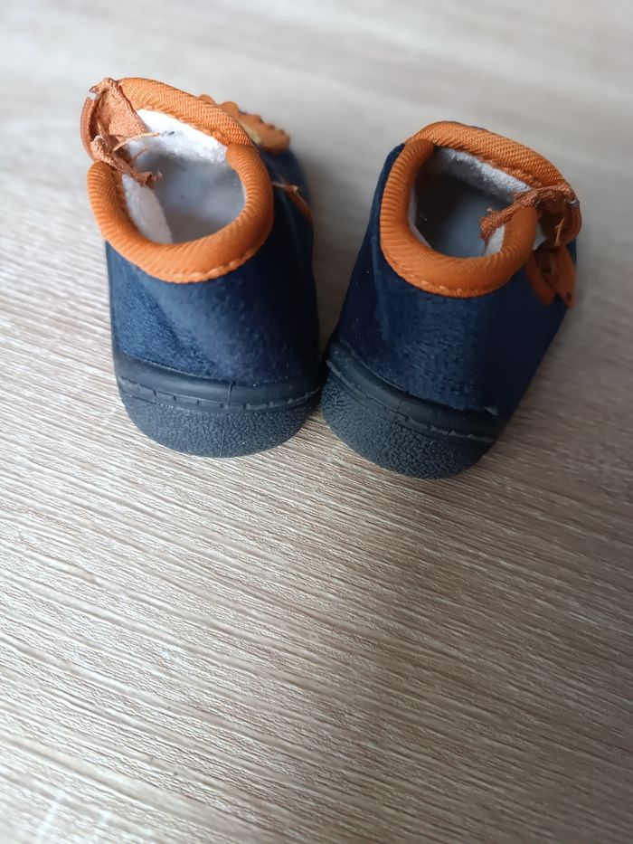 Chaussons bébé 18 - photo numéro 3