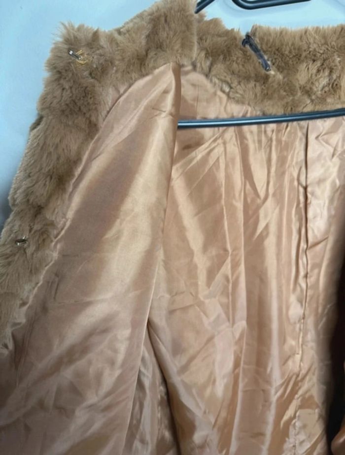 🍂 Veste à fausse fourrure marron / 3Desy T/M🍂 - photo numéro 4