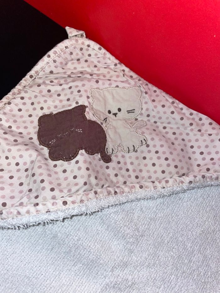 Sortie de bain bebe blanche en coton eponge - photo numéro 3