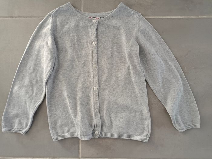 Lot de gilets, veste, sweat pour fille en 6 ans - photo numéro 4