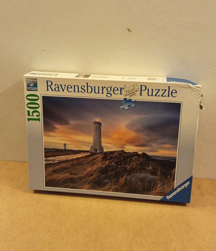 Puzzle 1500p Phare en Islande neuf