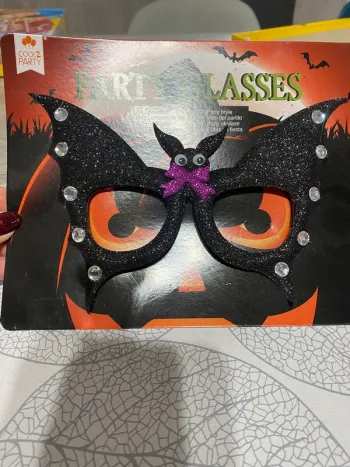 Lunettes chauve souris neuf