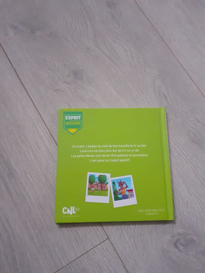 Livre l'entraînement de football de virginie grimaldi - photo numéro 2