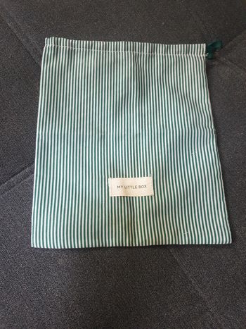 Neuf pochon pochette rayée vert et blanc marque my little box