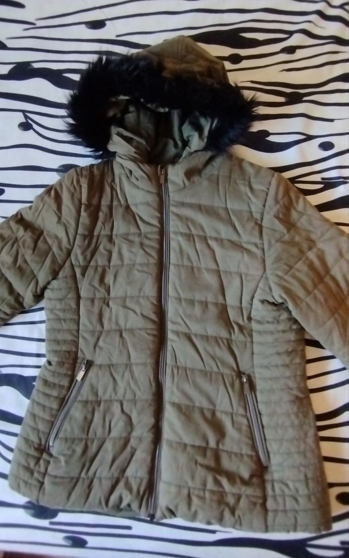 Doudoune à capuche taille S - photo numéro 2