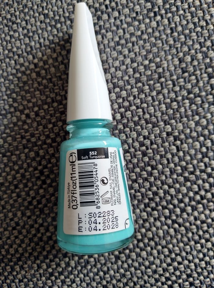 Vernis à ongles turquoise flormar - photo numéro 2