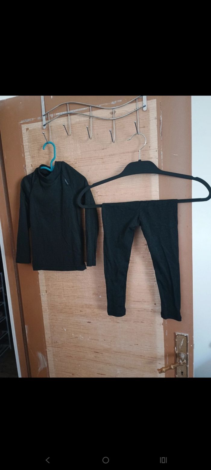 Combinaison de ski plus ensemble anti-froid 4 ans - photo numéro 9