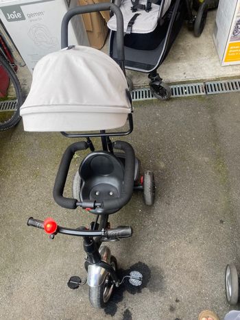 Tricycle bébé