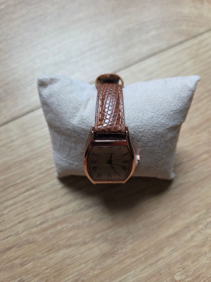 Montre femme vintage - photo numéro 2