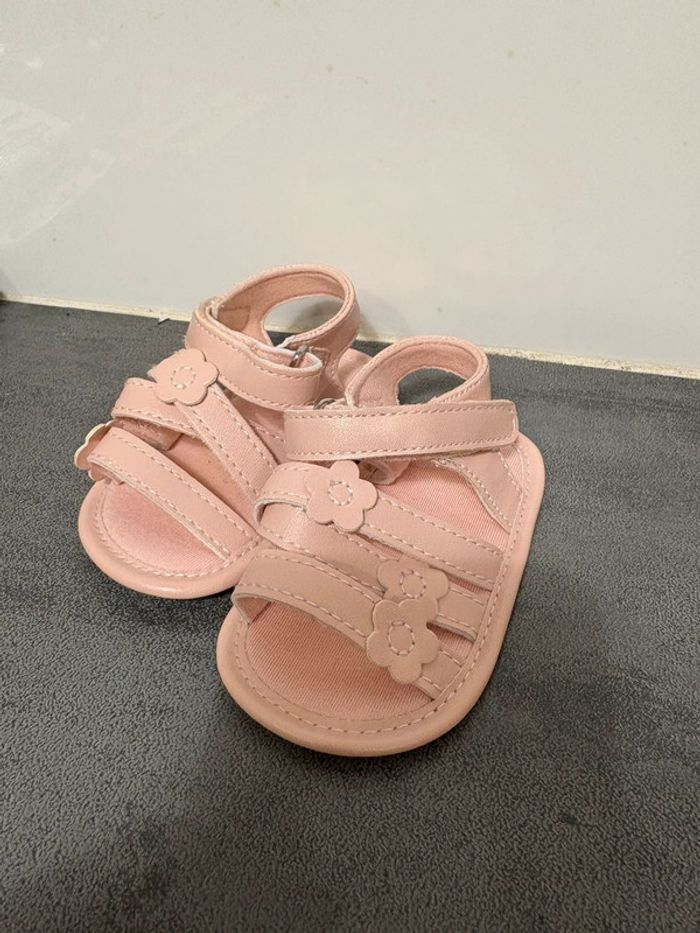 Sandales rose T16