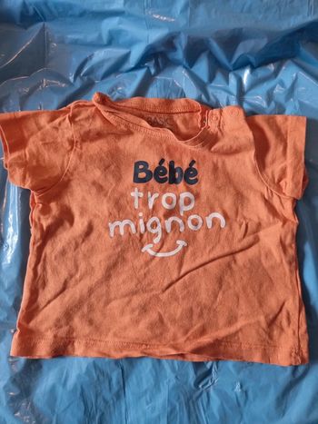 T-shirt orange 6 mois – Bébé trop mignon