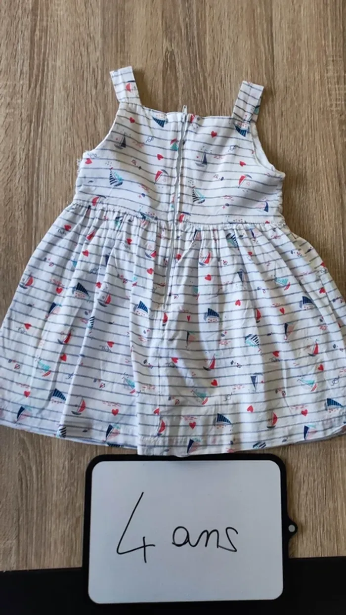 robe taille 4 ans - photo numéro 4