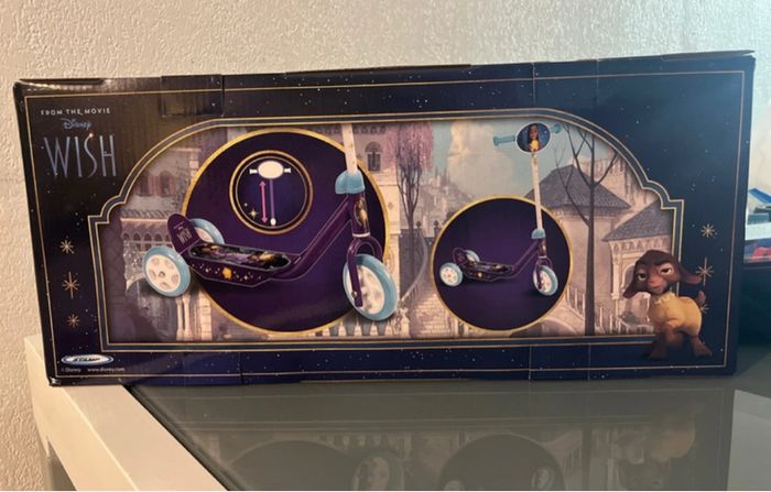 Trottinette Wish Disney NEUVE