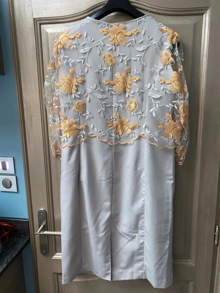 Robe sans manche grise avec boléro en dentelle orange taille 50/52 - photo numéro 5