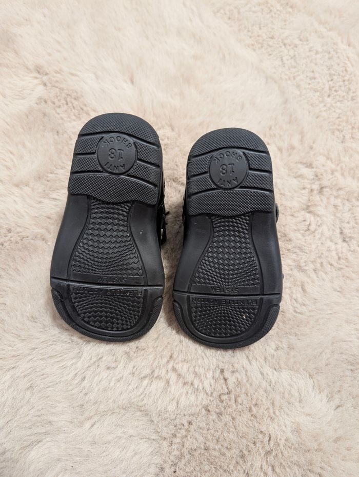 👧 Chaussures vernies fille Primigi – pointure 18 - photo numéro 4