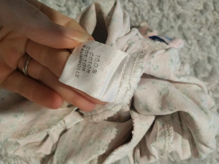 Pantalon
Rose fleurs
Jacadi
12 mois
Vintage - photo numéro 4