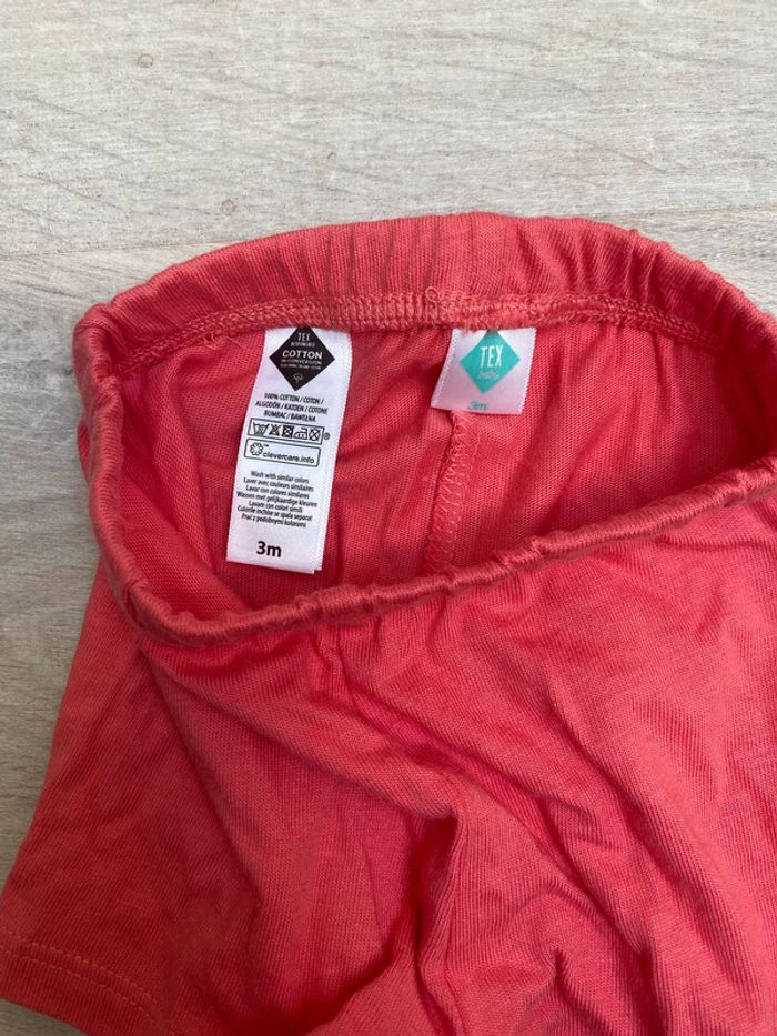 Short rouge - photo numéro 2