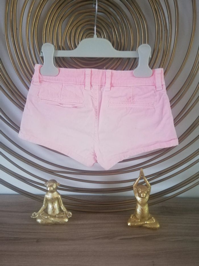 Short Fille T7/8ans couleur rose/corail marque Sisley - photo numéro 2