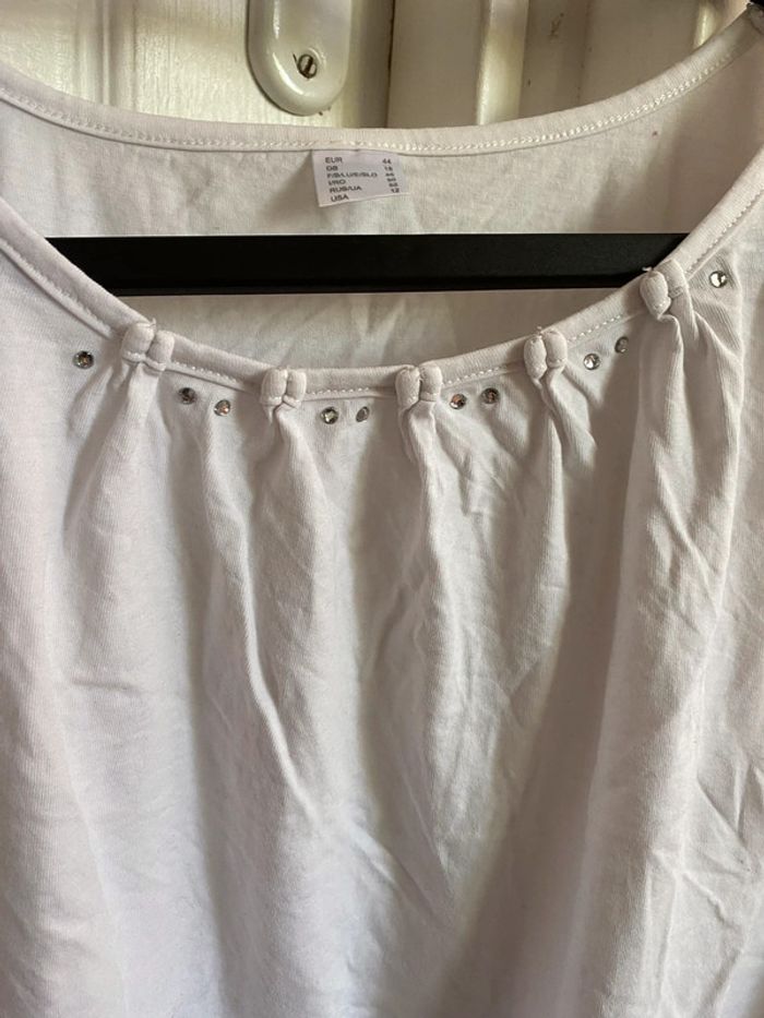 Blouse blanche avec strass - photo numéro 3