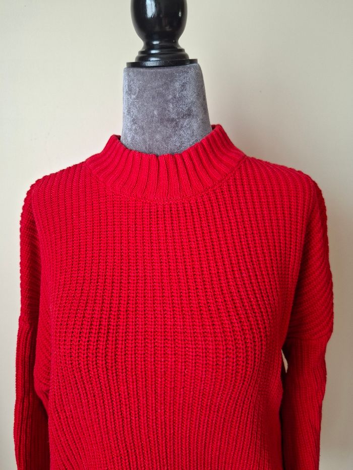 Pull rouge col montant kiabi taille S - photo numéro 4