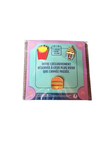 Lot de 3 pin's neuf marque McDo
