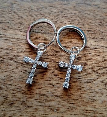 Boucles d'oreilles croix