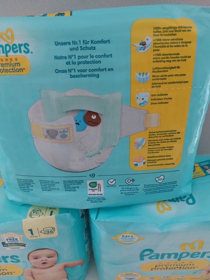 3 paquets Pampers couches - photo numéro 3