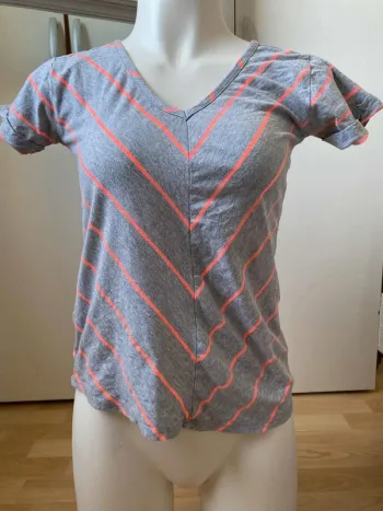 T-shirt col V manches courtes à rayures 34 Tex Sport