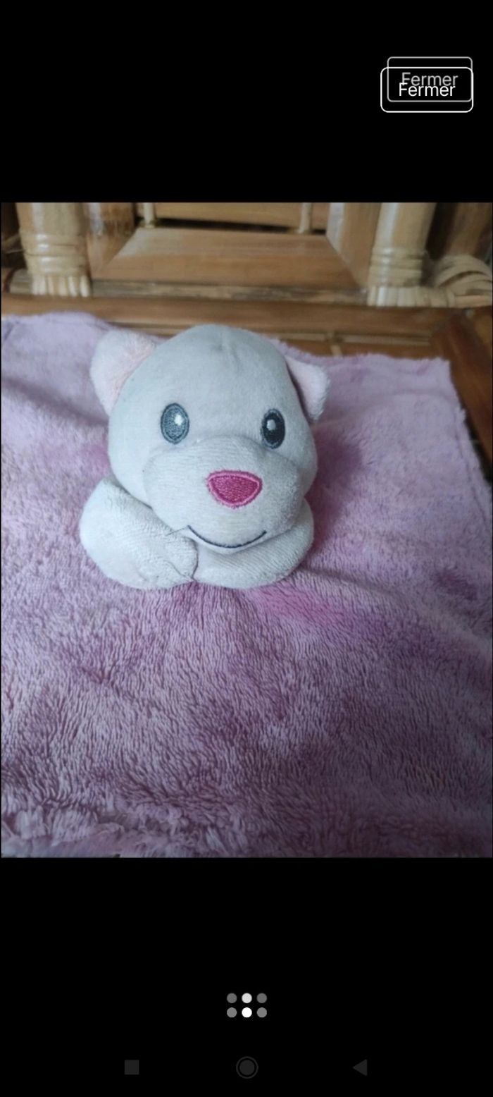 Doudou bébé j9