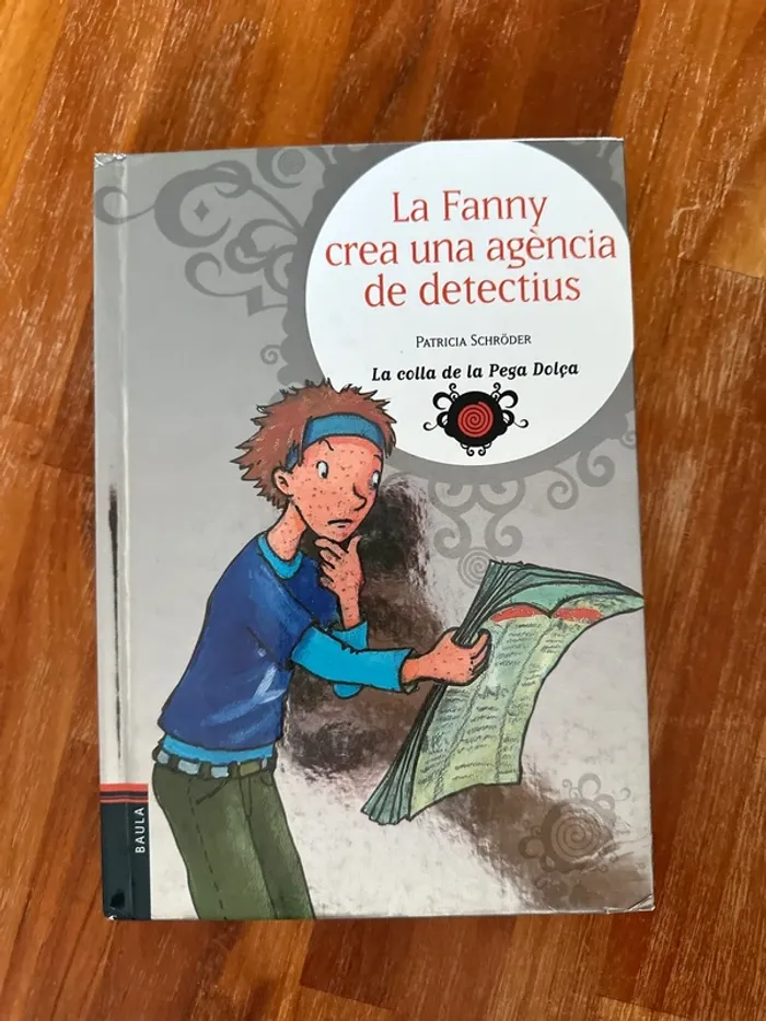 Livre la fanny crea una agència de detectius