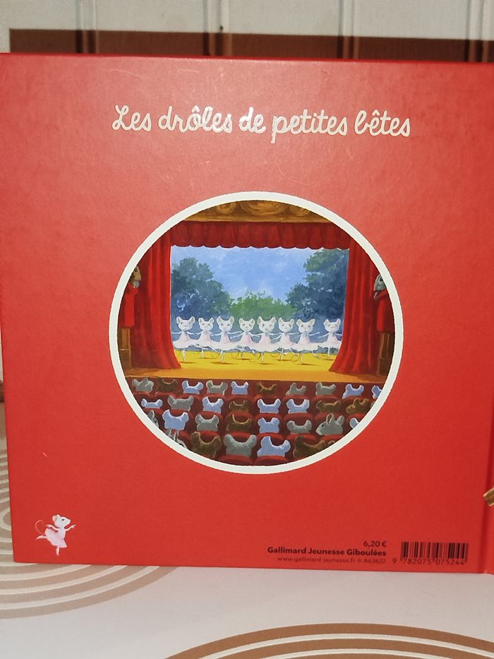 📚 Gallimard Jeunesse  Nora petit rat de l'opéra NEUF - photo numéro 5