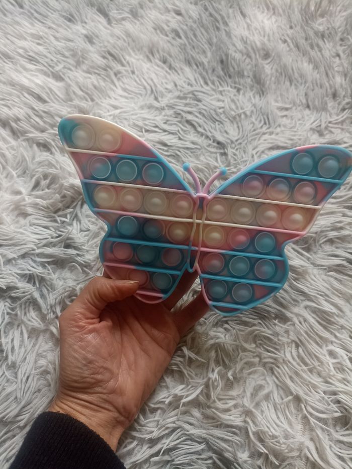 Pop it papillon très bon état - photo numéro 3
