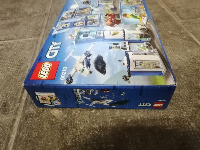 Lego City 60210 La base aérienne de la police
[NEUF] - photo numéro 6