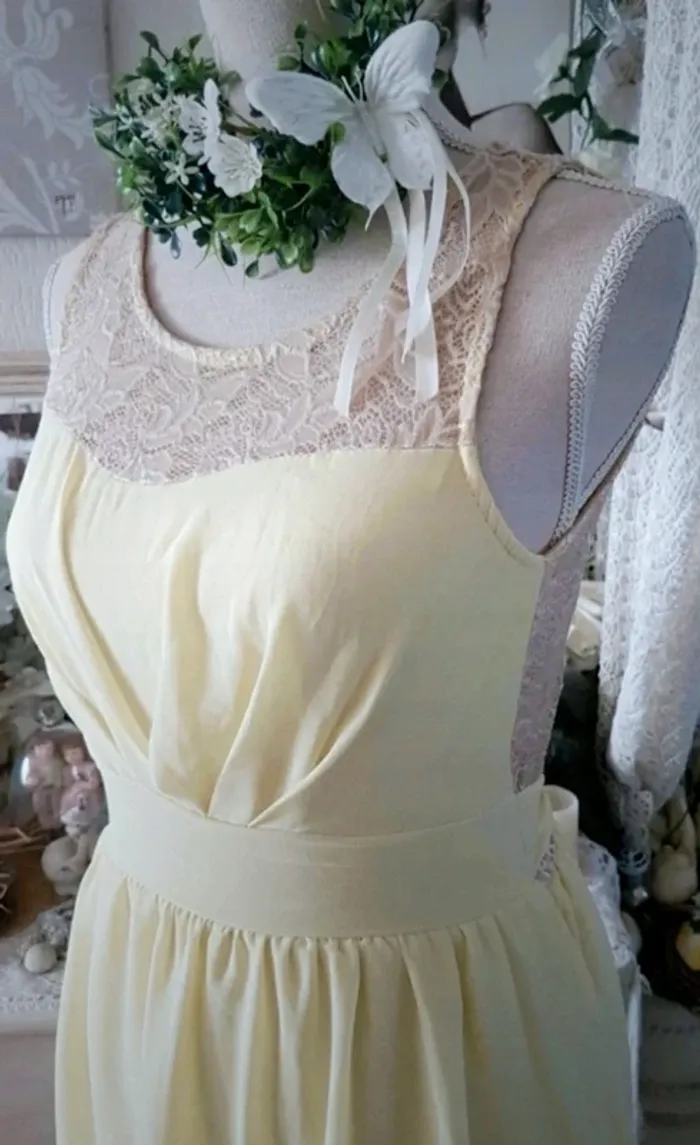 Robe asymétrique jaune dos sexy dentelle dos & poitrine Taille 38/40 - photo numéro 2