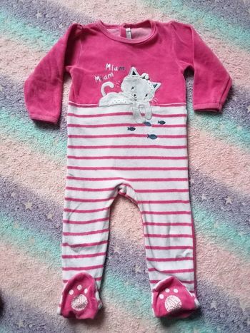 Pyjama 1 pièce fille taille 24 mois