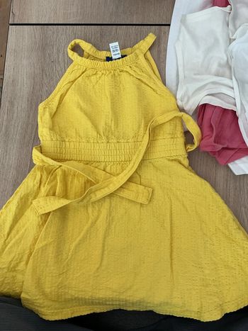 Robe jaune