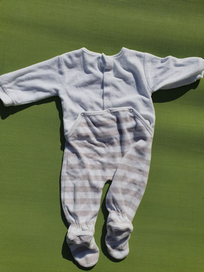 Pyjama une pièce à pieds - photo numéro 2