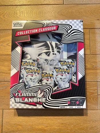 Classeurs Pokémon EV10.5 – Flamme Blanche neuf