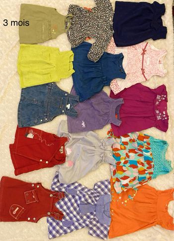 Lot vêtement robe bébé fille 3 mois