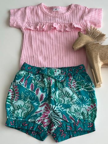 Ensemble Boho-Chic 6 mois – Short NEUF DPAM & Body volant